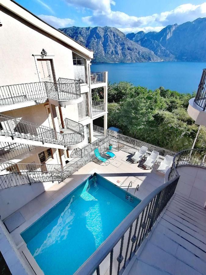 Bay Of Kotor View Apartment With Pool Prcanj Luaran gambar