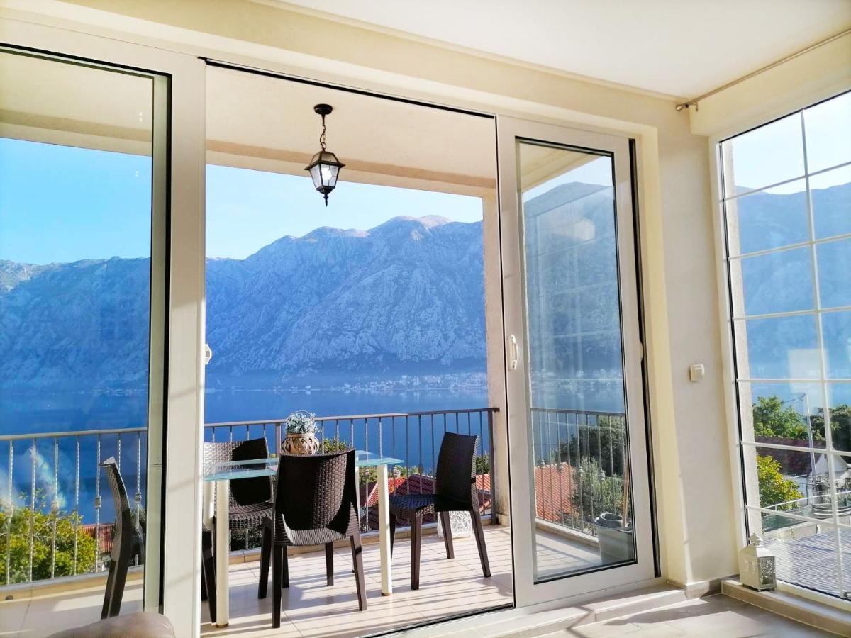 Bay Of Kotor View Apartment With Pool Prcanj Luaran gambar