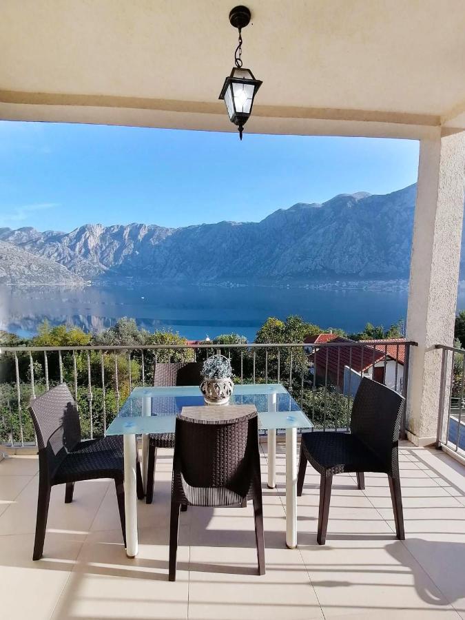 Bay Of Kotor View Apartment With Pool Prcanj Luaran gambar