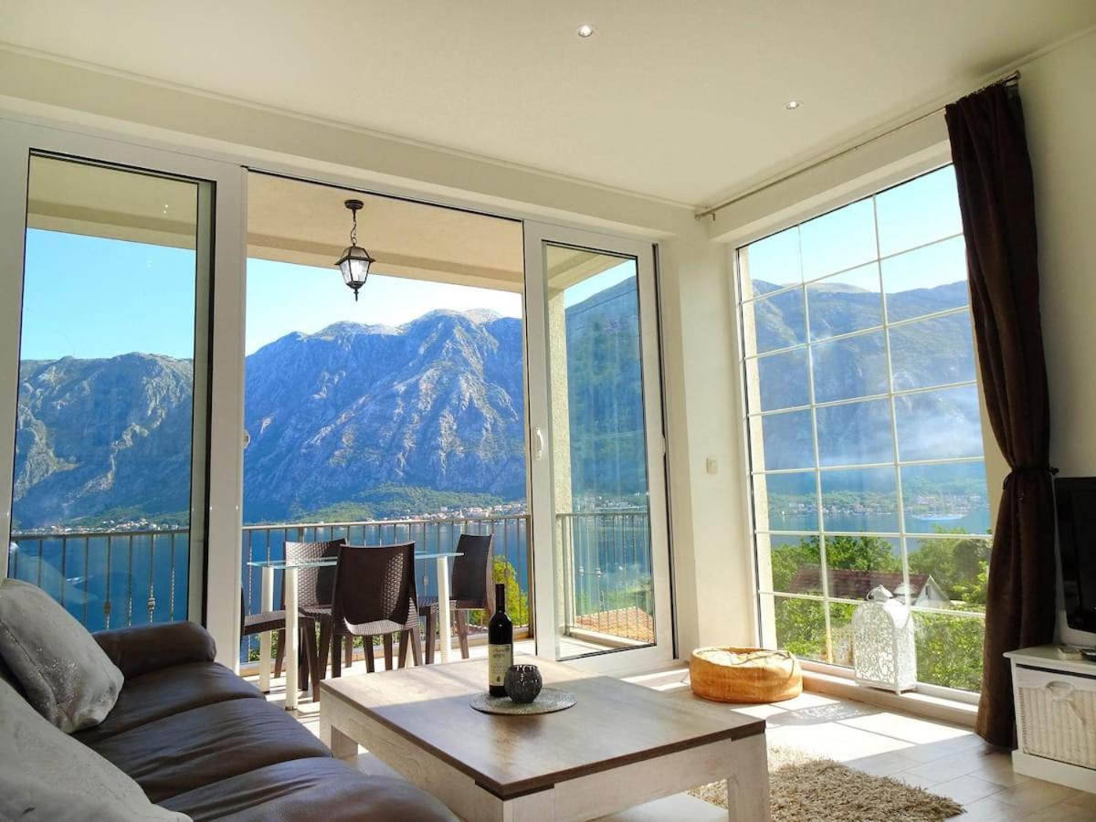 Bay Of Kotor View Apartment With Pool Prcanj Luaran gambar
